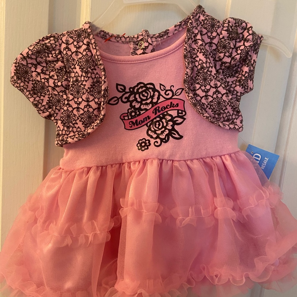 0-3M “Mom Rocks” Rockabilly Dress Set